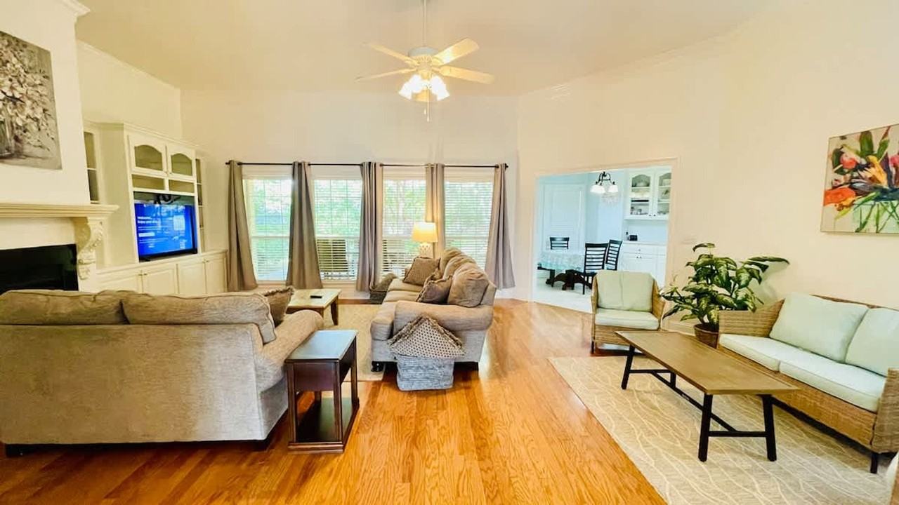 904 South 34th Avenue #1331002P - Photo 3 of 13