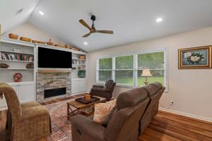 featured image of 608 S 21st Ave