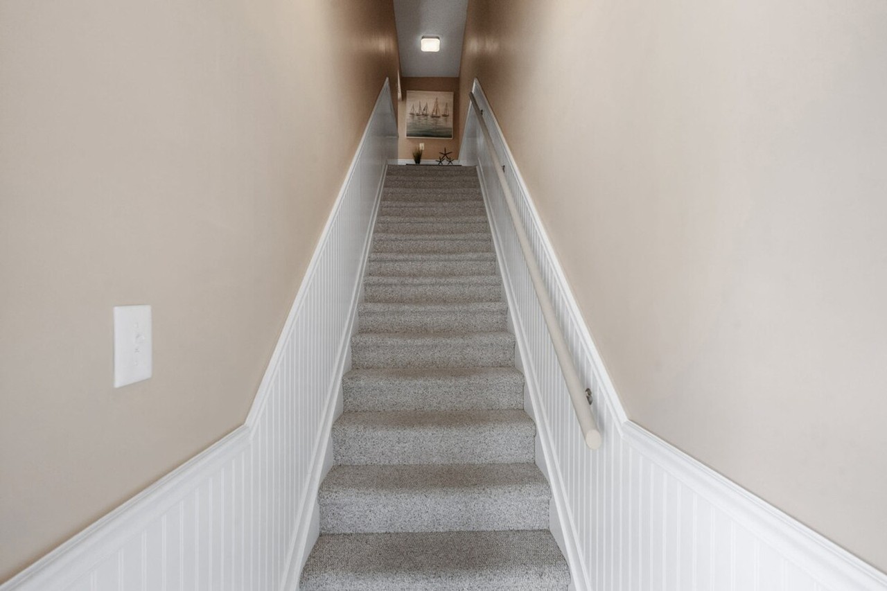 1890E Auburn Ln #1329037P - Photo 7 of 38