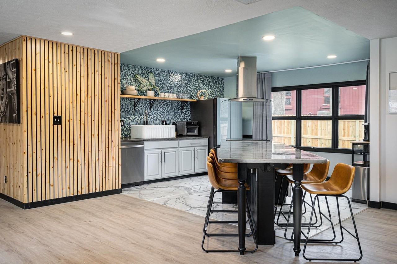 5850 Devington Cir #1332864P - Photo 4 of 23