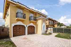 featured image of 15582 Sw 13th Ter