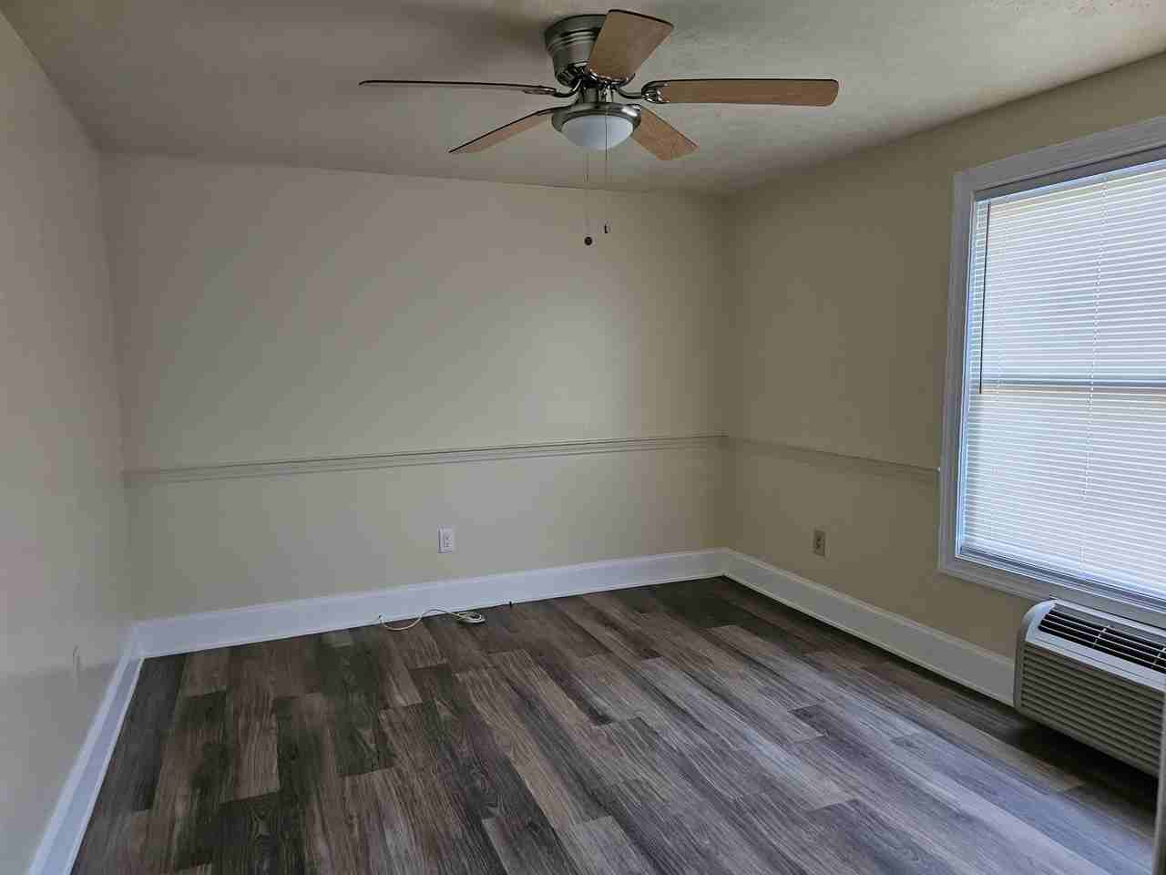 302 Alder Street #D - Photo 4 of 5