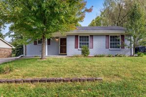 featured image of 3340 Featherston Dr