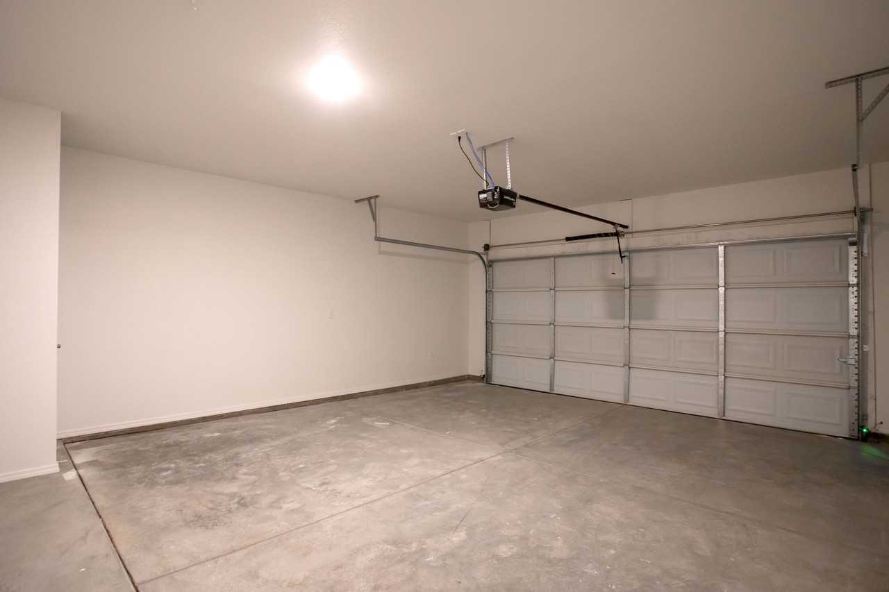 9928 Digby Ln - Photo 4 of 25