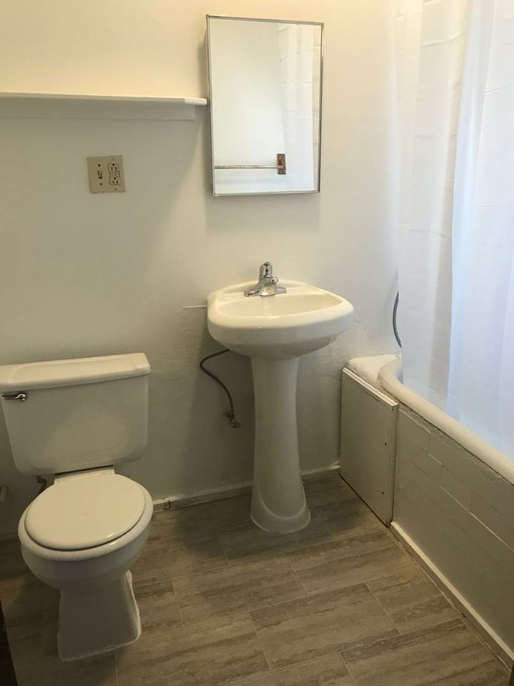 Loring Manor (1512) - Photo 3 of 14