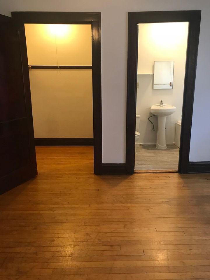 Loring Manor (1512) - Photo 4 of 14