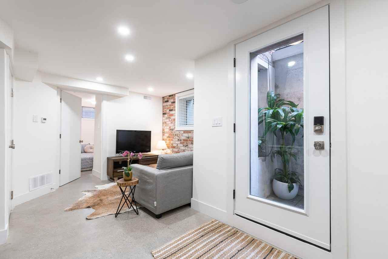 180 Maria Street - Photo 3 of 24