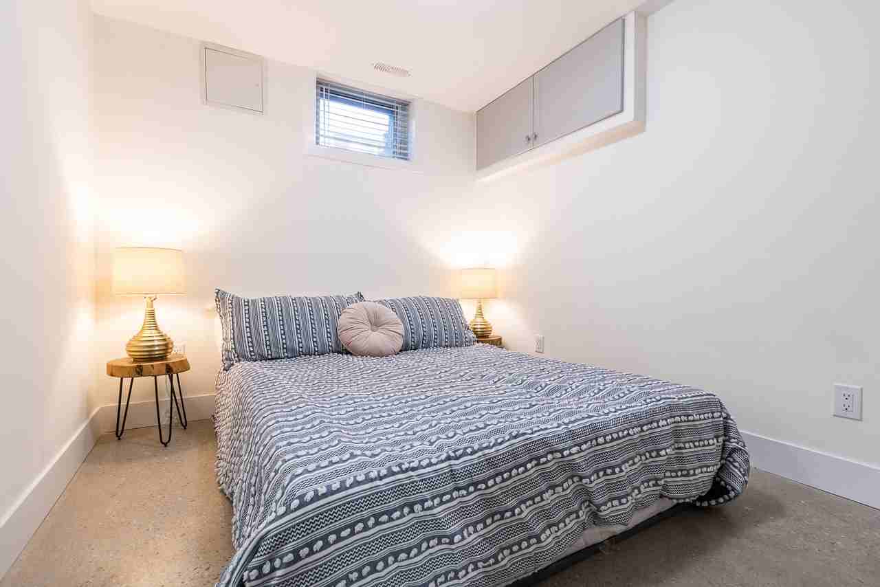 180 Maria Street - Photo 5 of 24