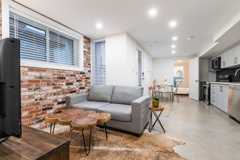 180 Maria Street #Lower - Photo 1 of 1