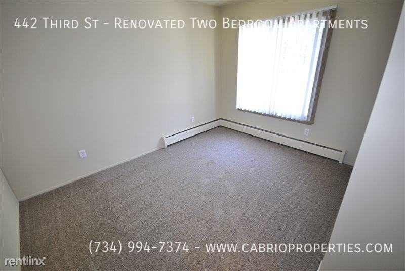 442 3rd St - Photo 5 of 12