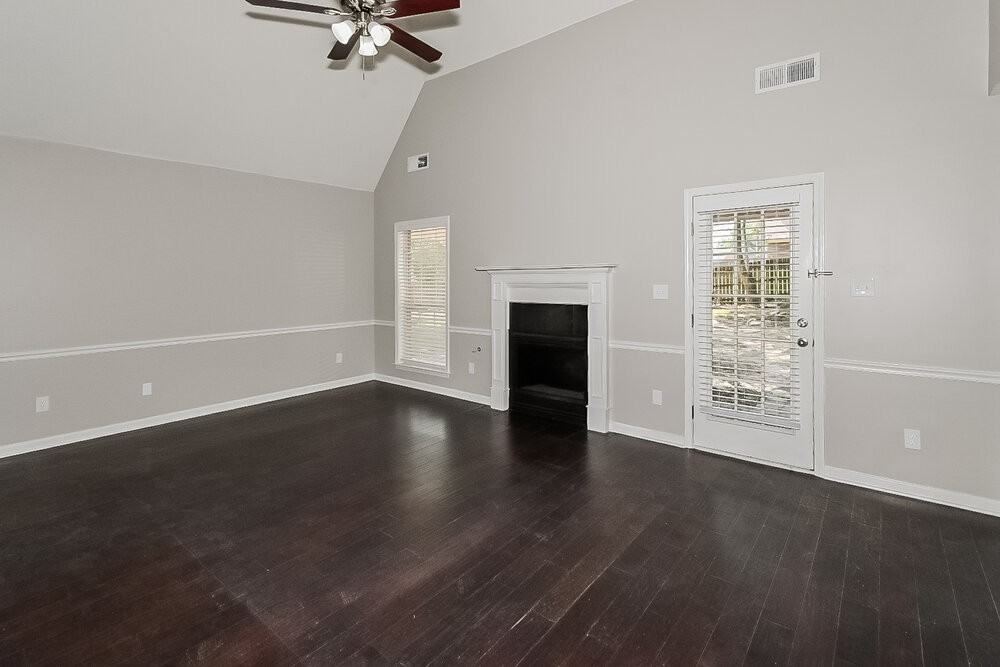 5759 Michaelson Dr - Photo 5 of 17