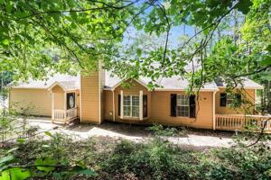 featured image of 1466 Fall Creek Trce N