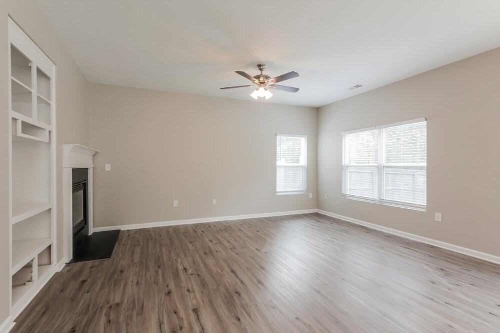 10243 Hugue Way - Photo 6 of 16