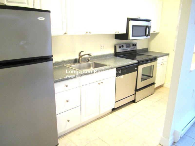 15 Fuller St - Photo 3 of 75