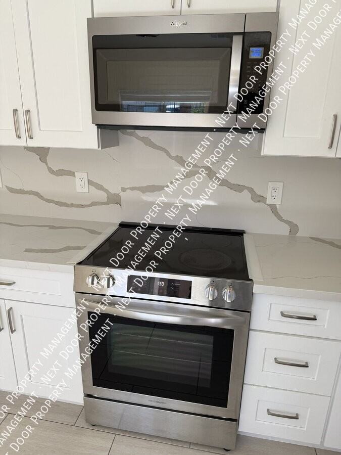 16848 Hidden Trails Ln - Photo 2 of 17