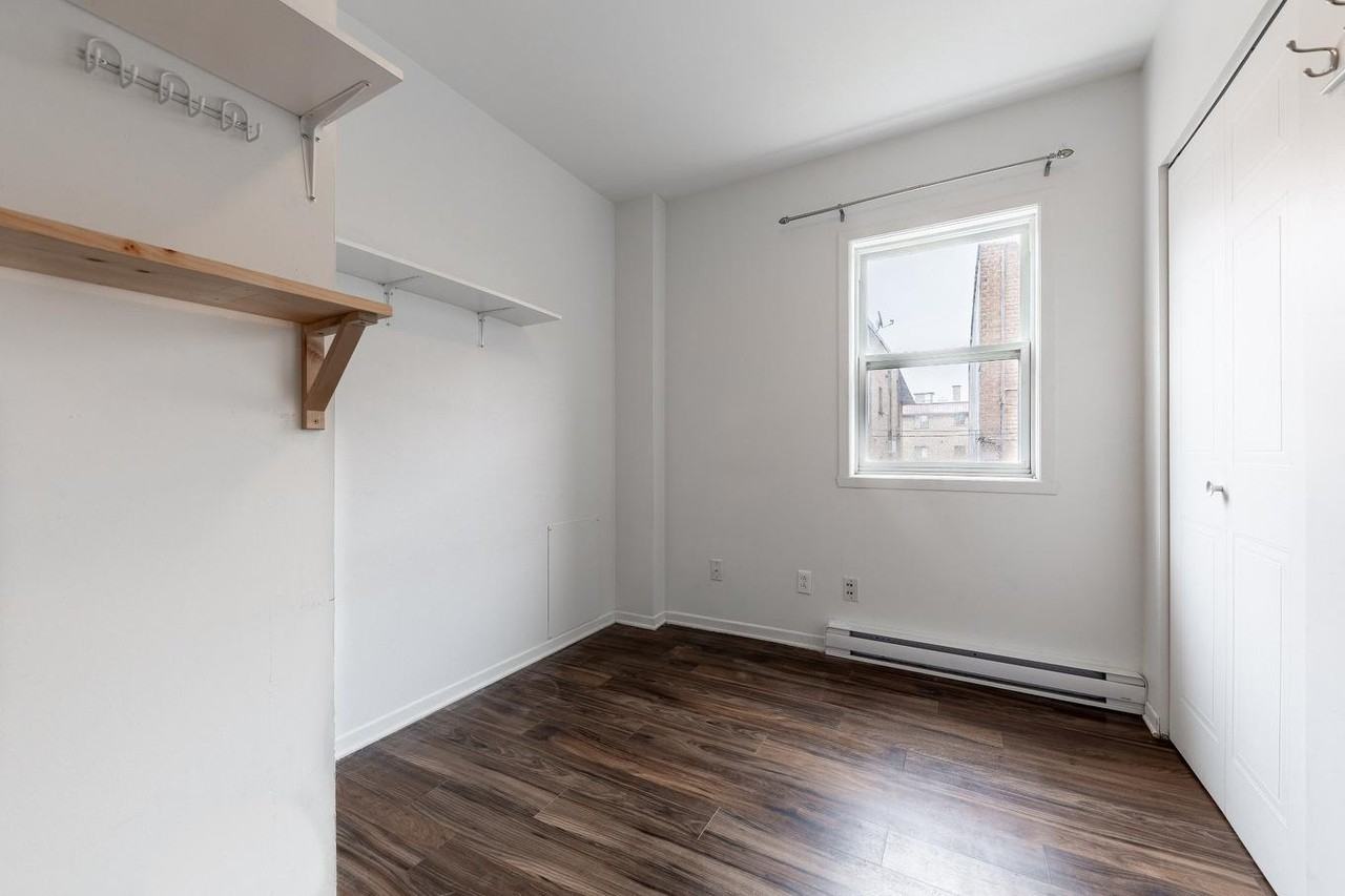 5420 Boulevard Pie-IX #6 - Photo 2 of 10