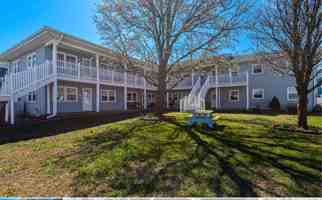 featured image of 808 North Saint Louis Avenue