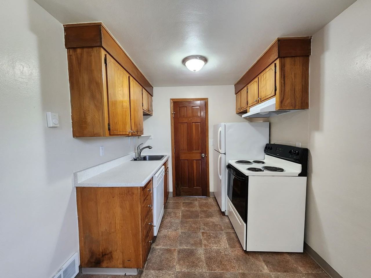 232a-Martha Washington Apartments - Photo 6 of 22