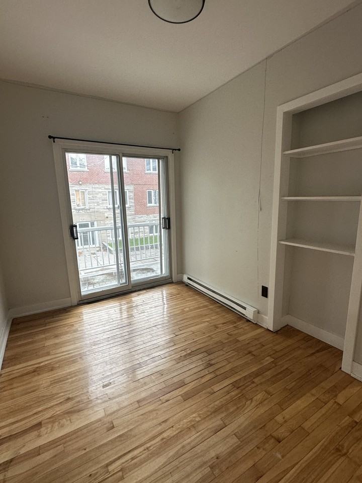 170 Carré Benoit #9 - Photo 2 of 9