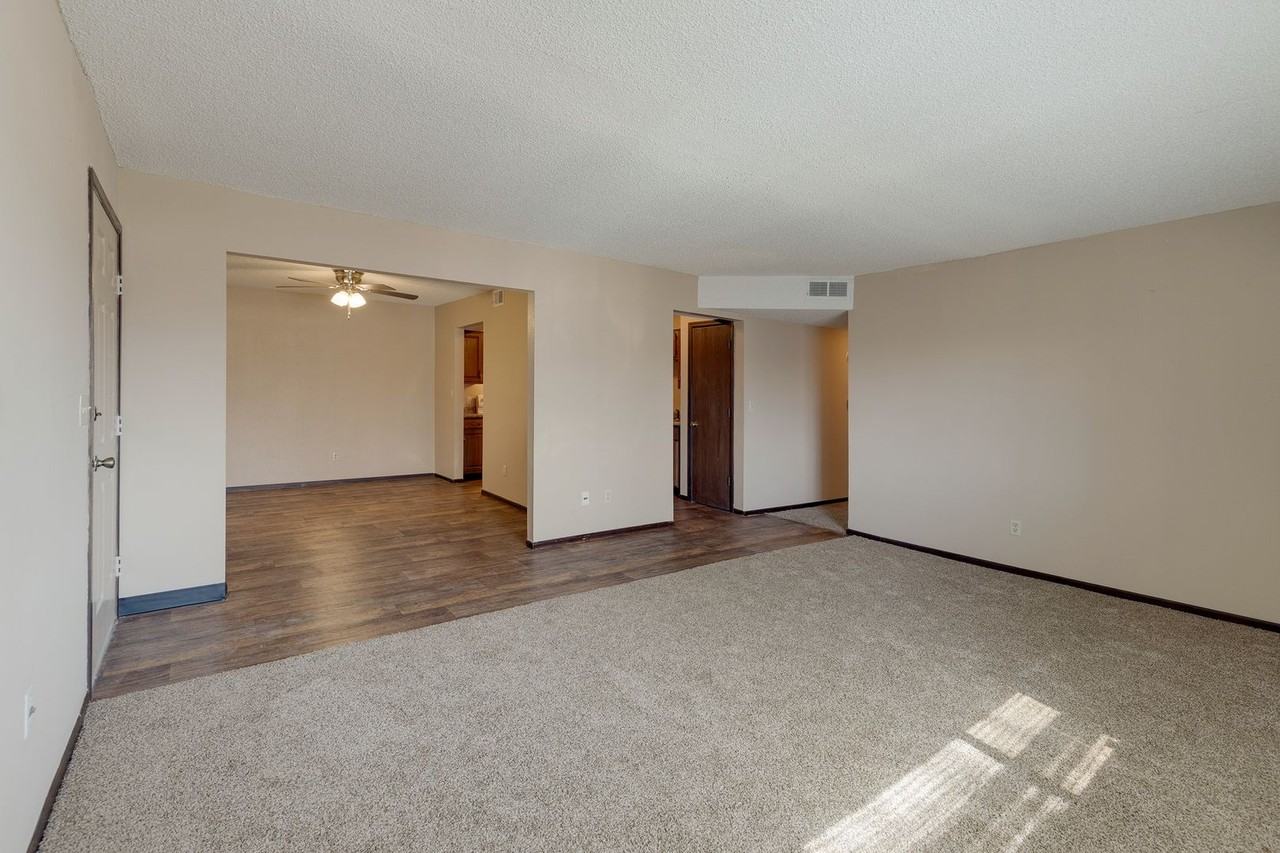 Aragon Apartments - Photo 5 of 27