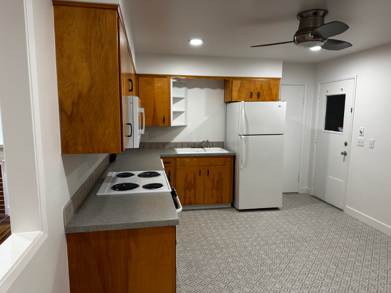 2022 E. Woodlawn #2022 - Photo 4 of 12