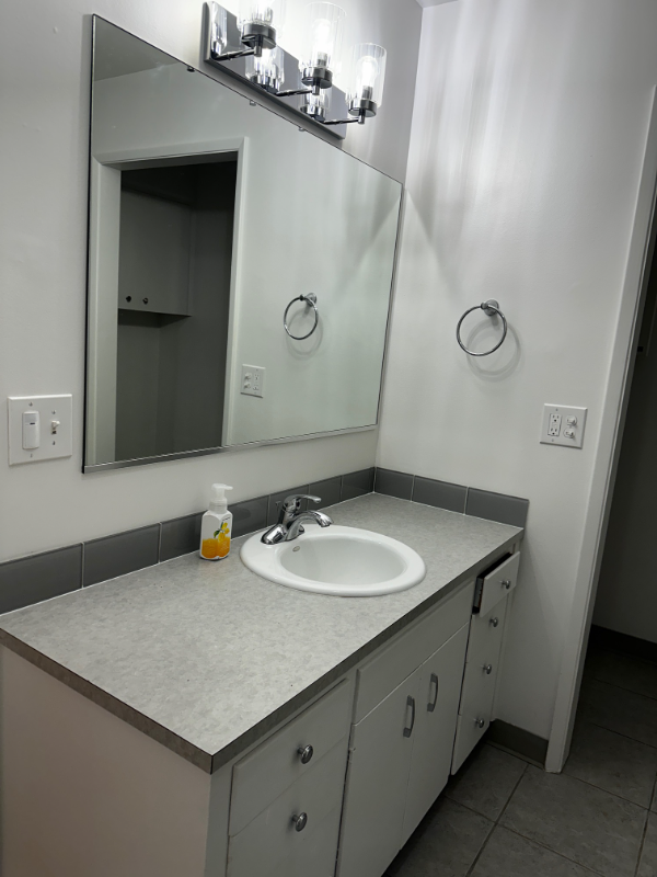 2022 E. Woodlawn #2022 - Photo 6 of 12