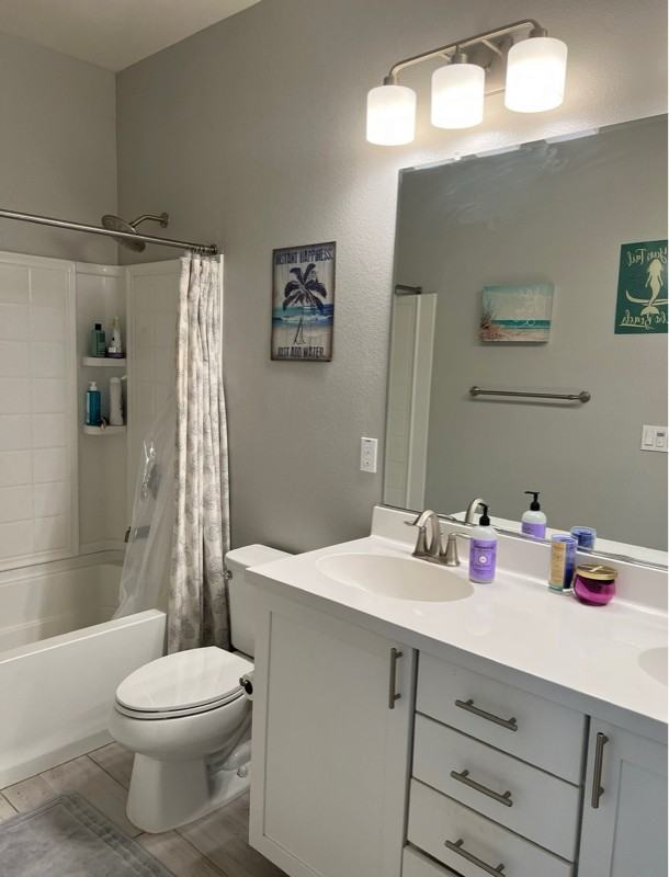 1800 Kyle Pl - Photo 3 of 8