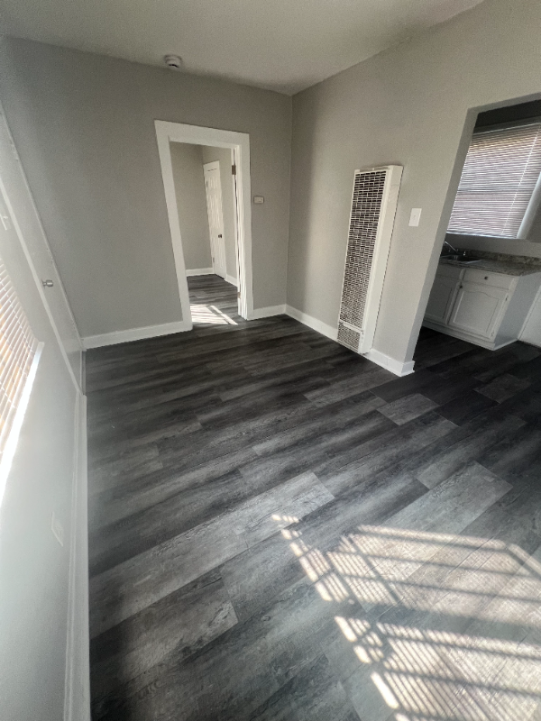 1743 Sichel St - Photo 5 of 14