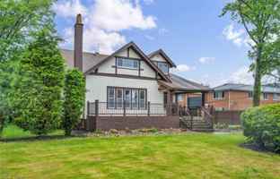 featured image of 2884 Noble Rd