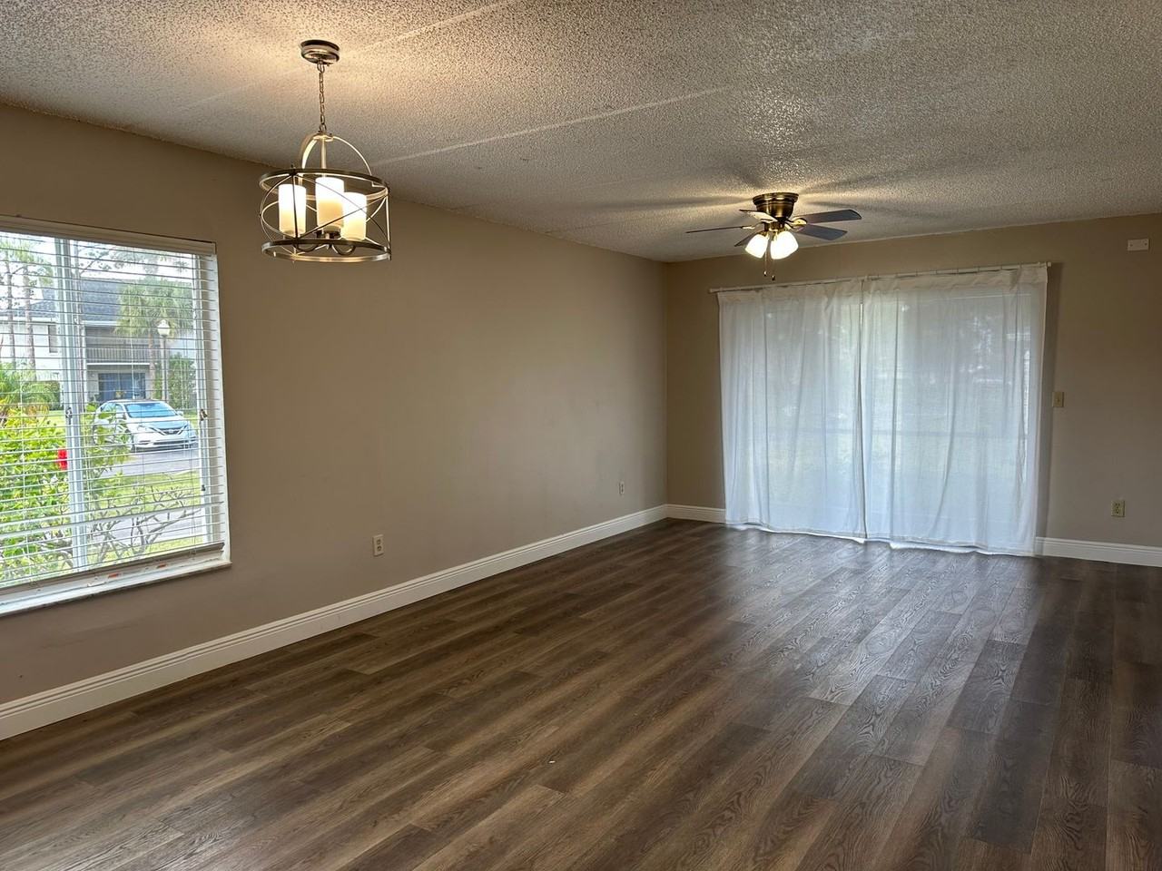 5613 Blue Shadows Ct - Photo 7 of 26