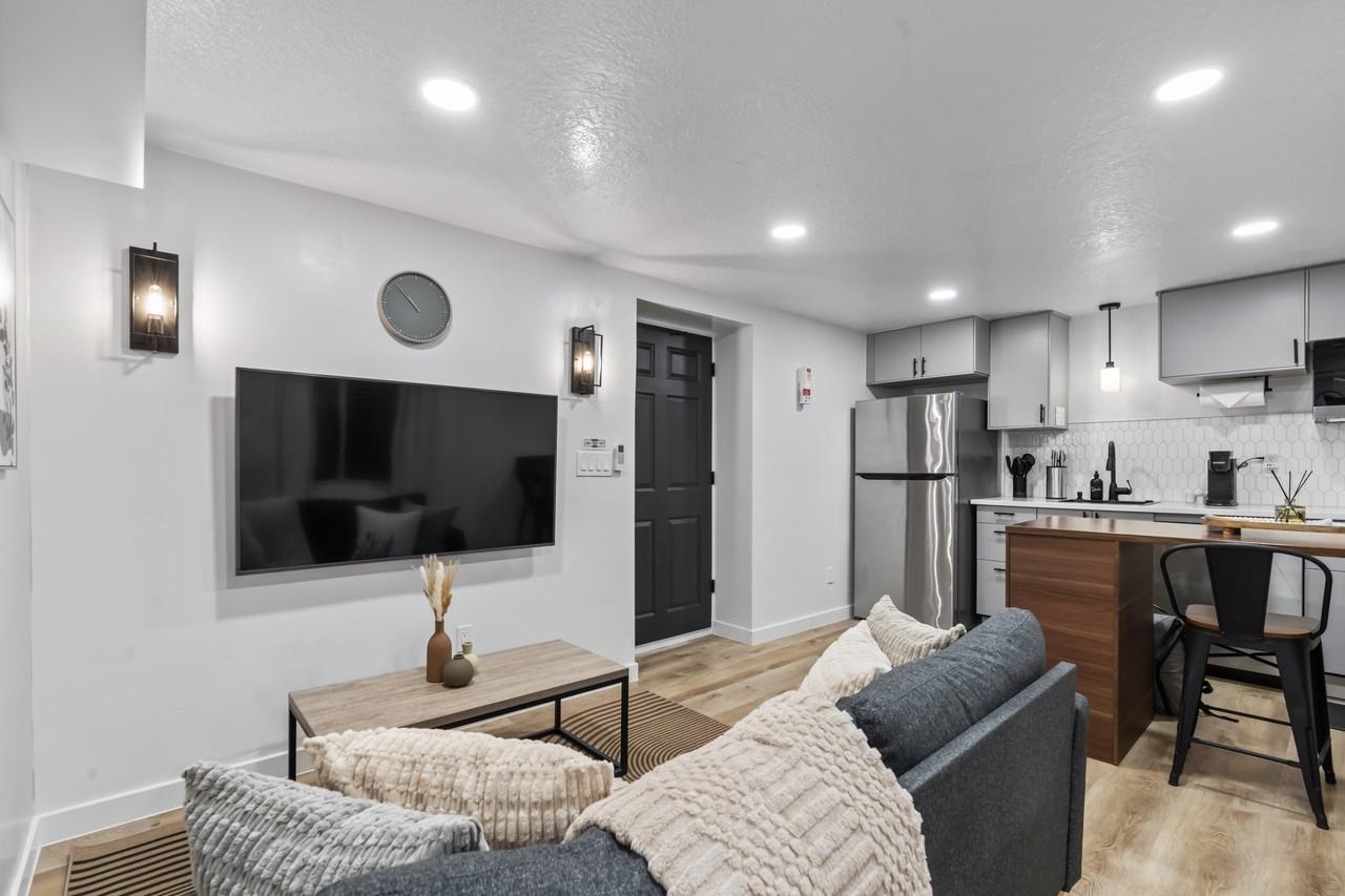 610 W 5735 S #1 - Photo 5 of 13