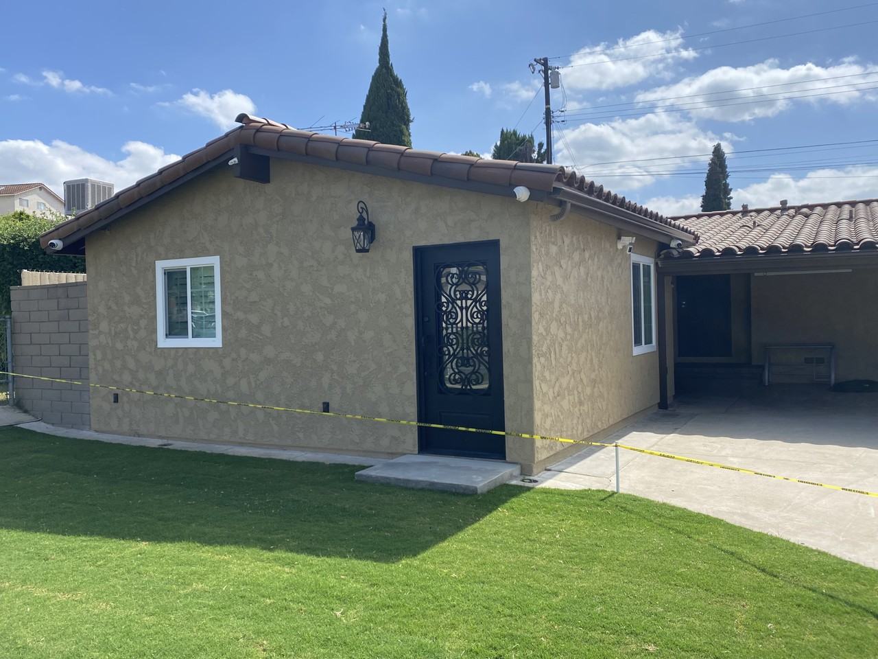 Eastleigh Ave #ADU - Photo 2 of 12