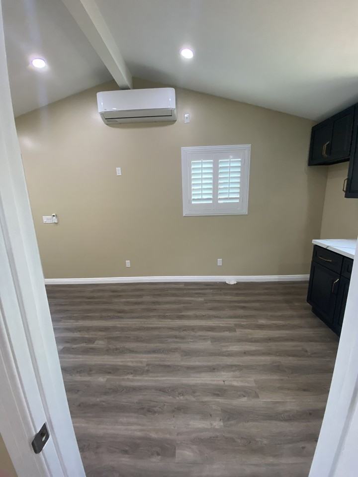 Eastleigh Ave #ADU - Photo 6 of 12