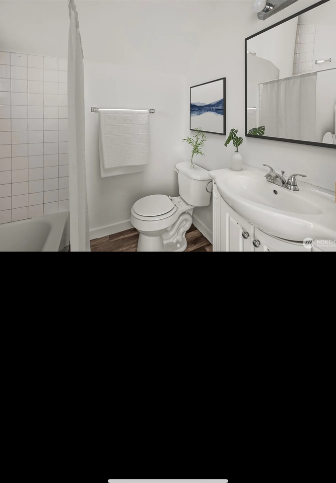 6401 S Pine St #C - Photo 3 of 8