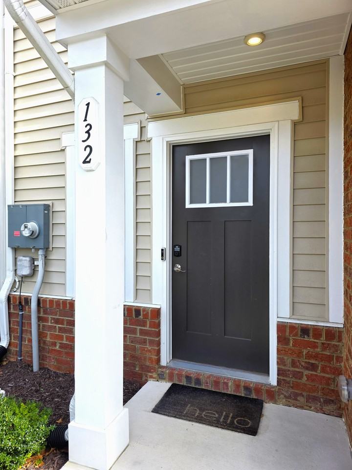 132 Two Penny Pl - Photo 3 of 13