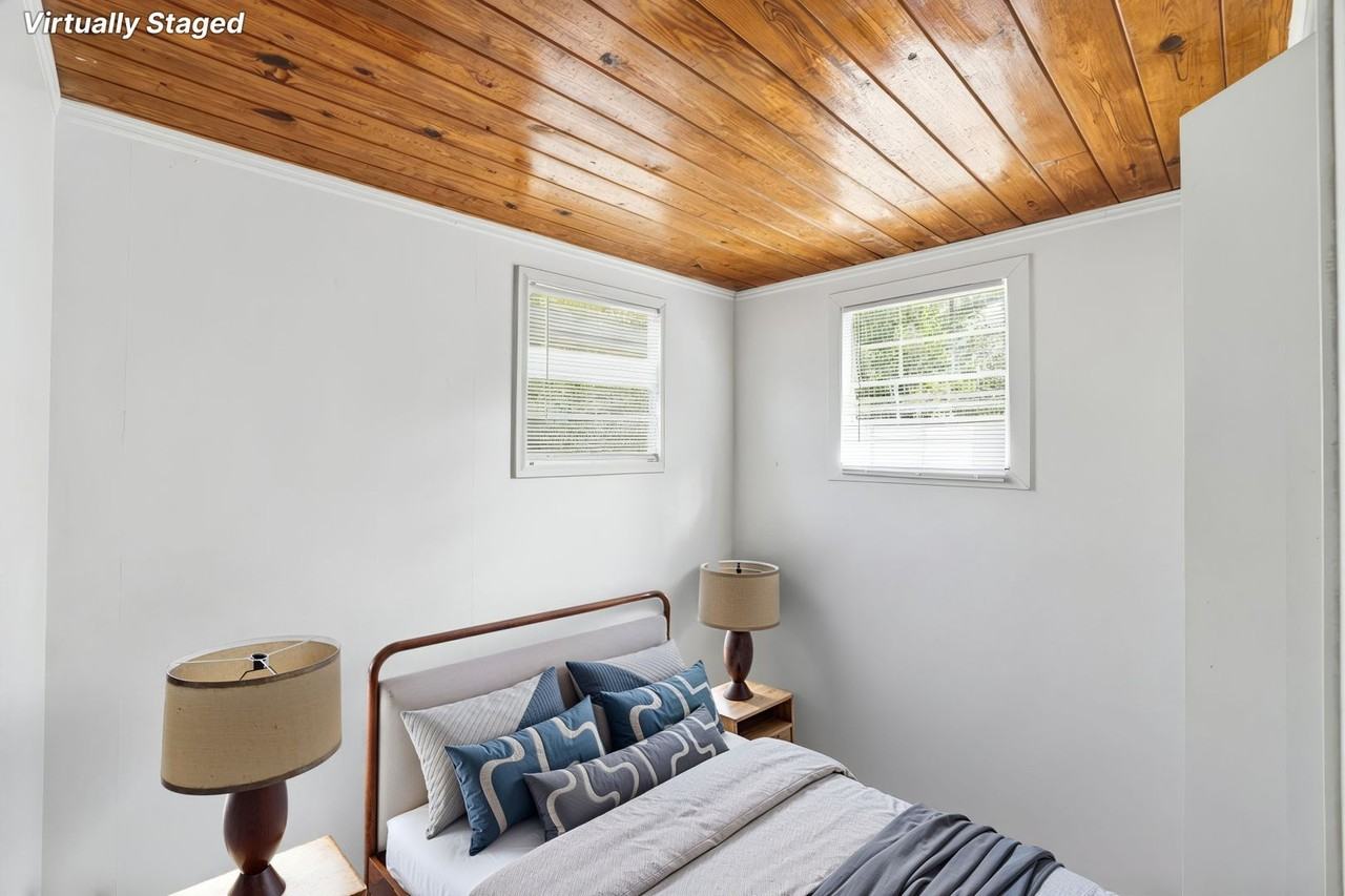 2001 Crabapple Drive - Photo 5 of 16