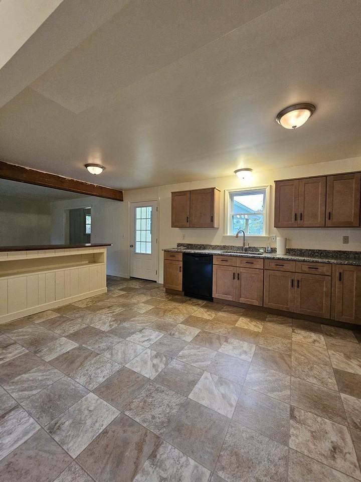 13701 Mount Olivet Rd - Photo 4 of 14