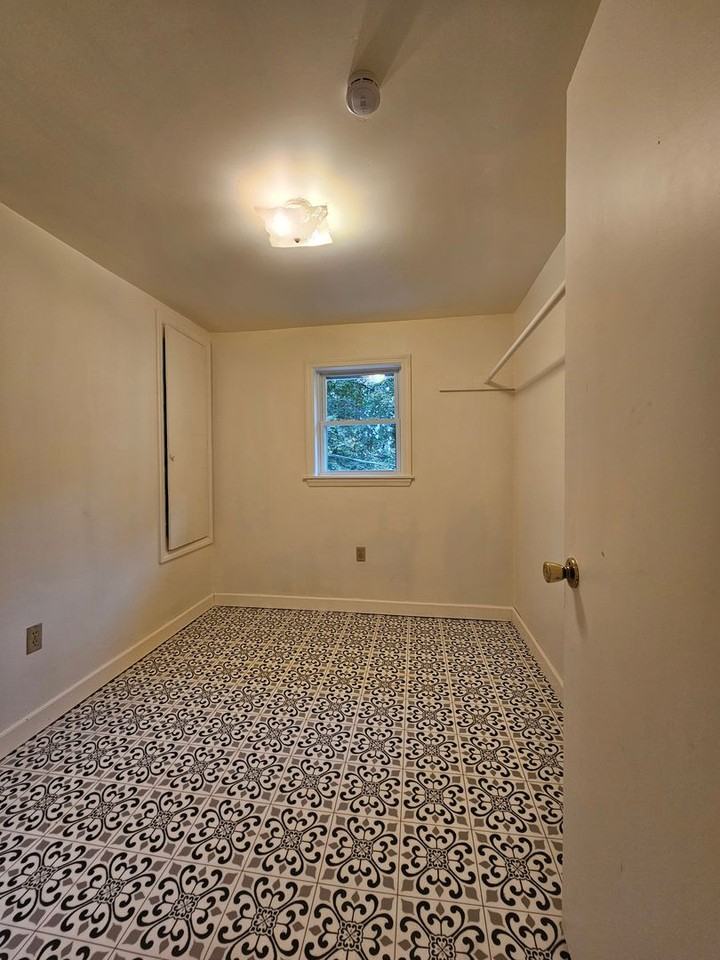 13701 Mount Olivet Rd - Photo 7 of 14