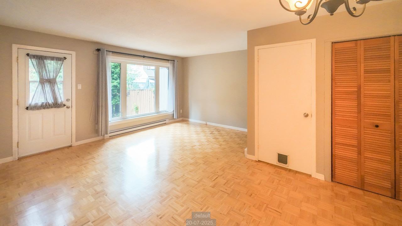 1342 Cedarcroft Crescent - Photo 5 of 31