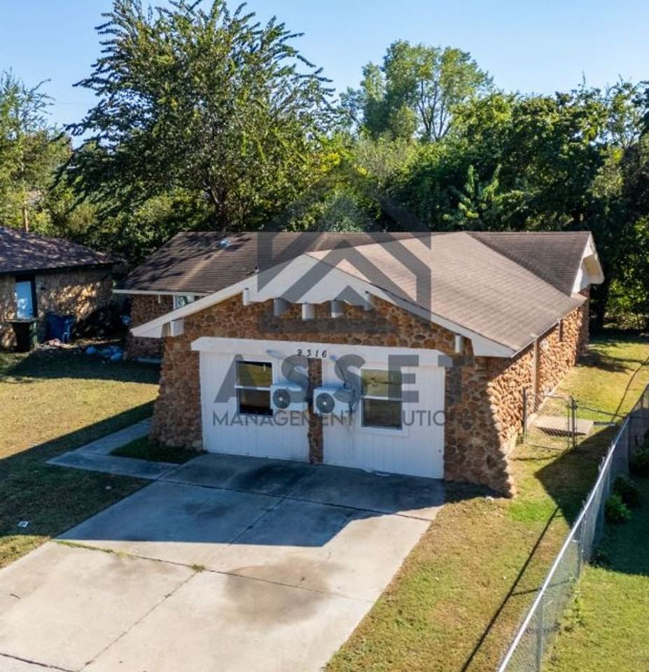 9316 Ne Stardust Ln - Photo 4 of 26