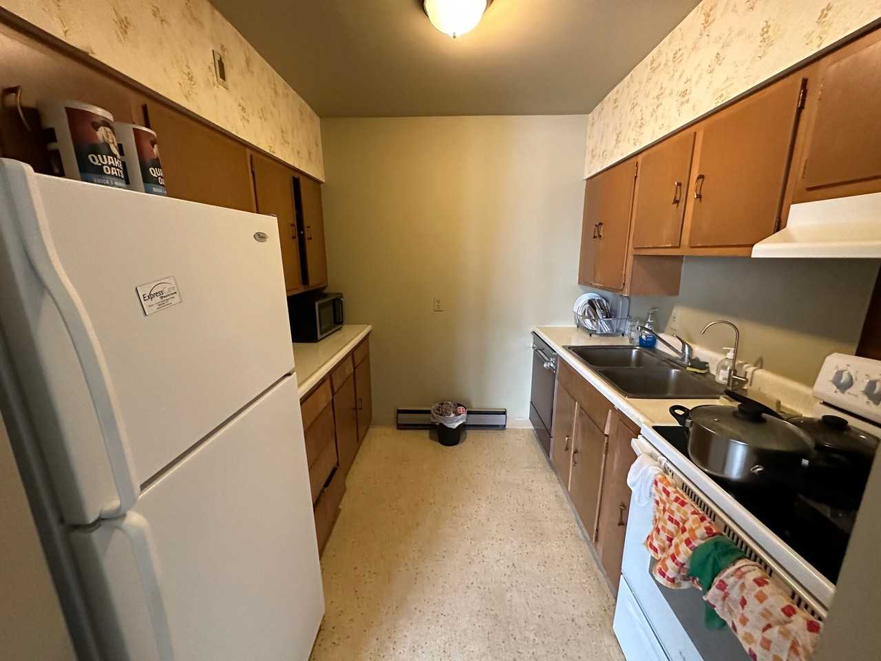 917 East 7th Avenue #6 - Photo 4 of 11