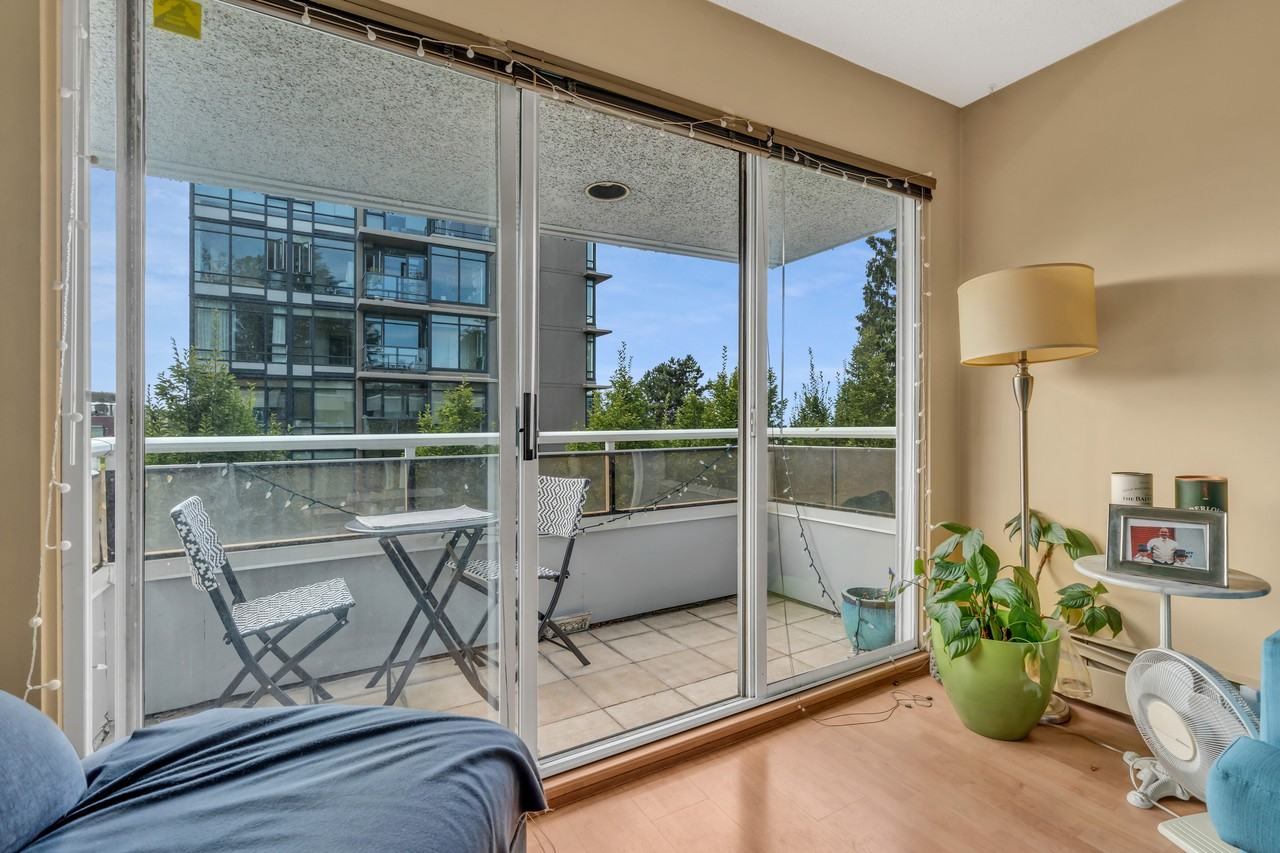 1412 West 14th Avenue #D16 - Photo 7 of 15