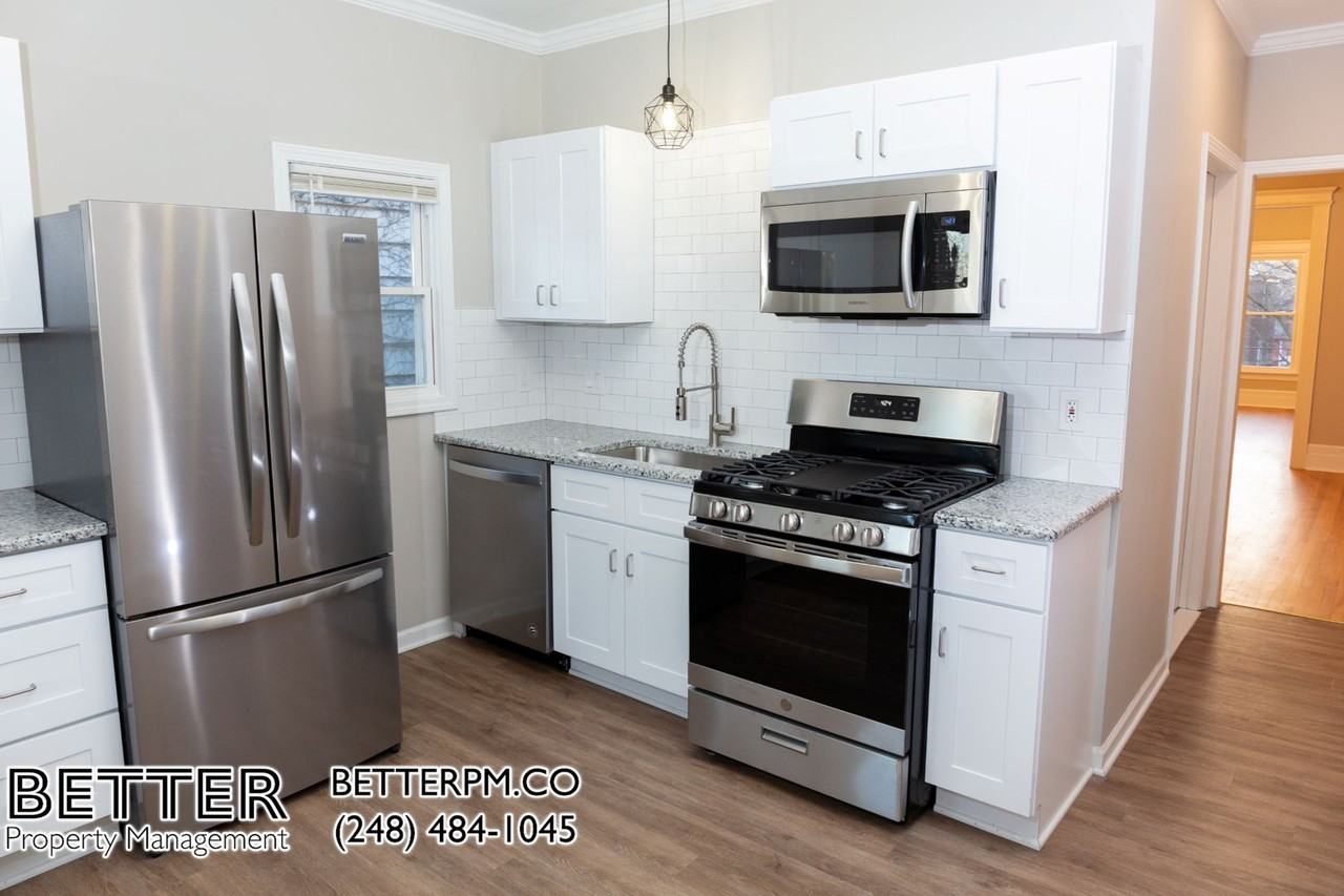 1980 Clarkdale St - Photo 3 of 20