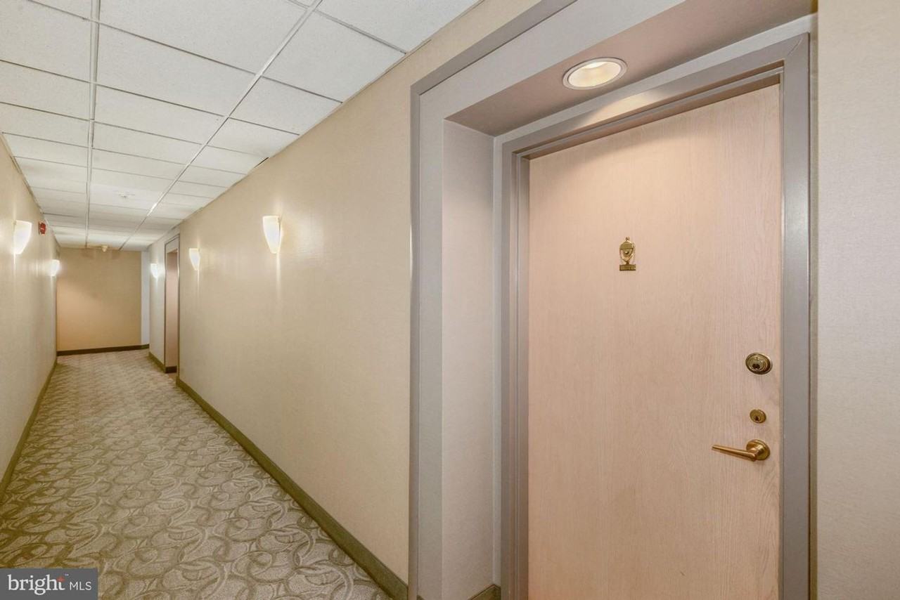 2111 Wisconsin Ave Nw ##Nw - Photo 3 of 27