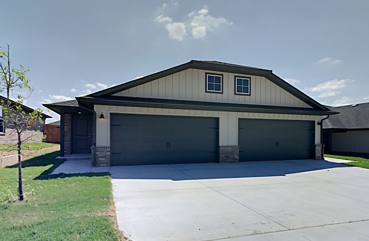 11201 Northstar Lane - Photo 2 of 17