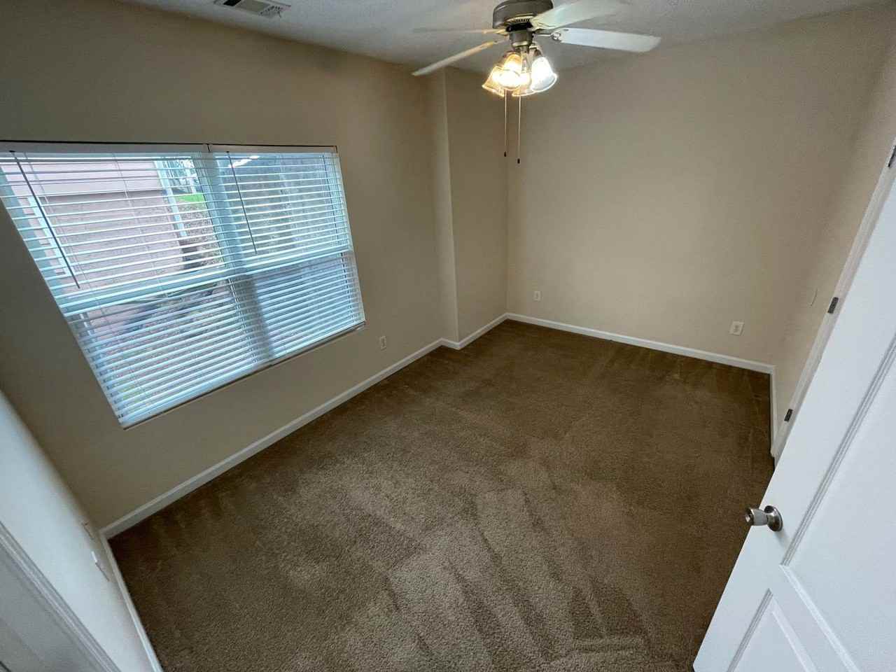 219 Fern Ridge Court - Photo 4 of 16