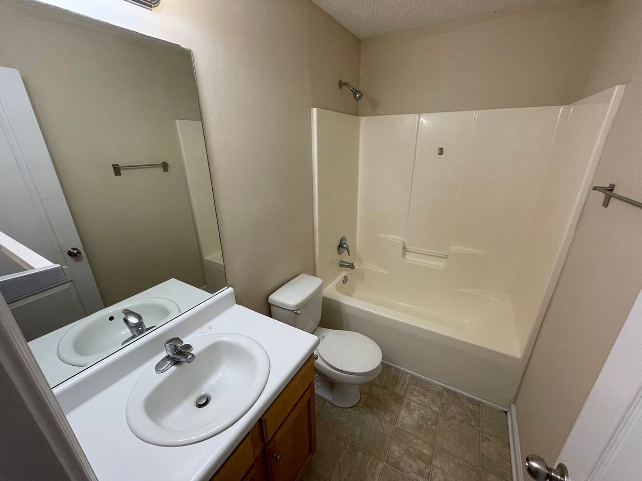 219 Fern Ridge Court - Photo 5 of 16