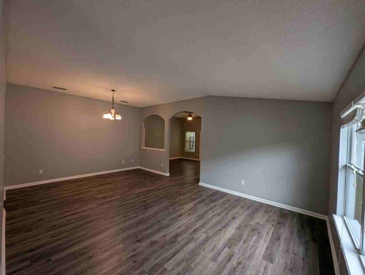 712 North Edenbridge Way - Photo 4 of 21