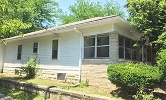 1012 S Lincoln St - Photo 1 of 1