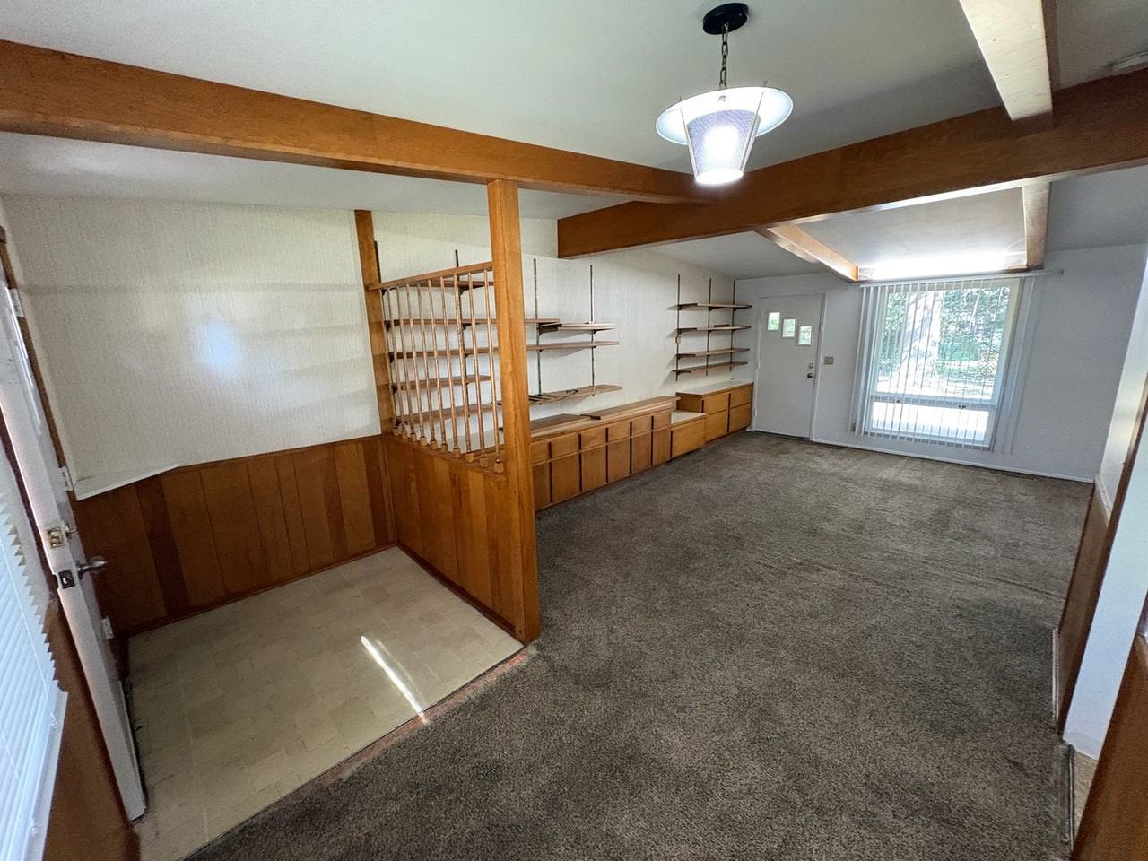 632 Eastborough Ln - Photo 5 of 27